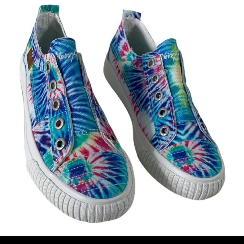 Like new! Blowfish Malibu Festival sneakers